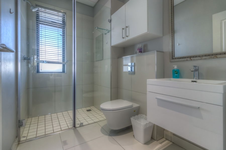 To Let 2 Bedroom Property for Rent in Paardevlei Western Cape